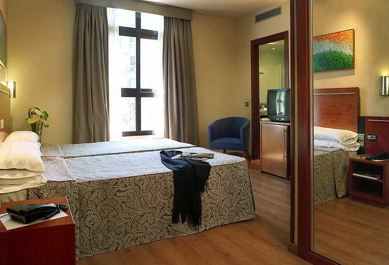 加尔比千禧酒店 巴塞罗那 客房 照片